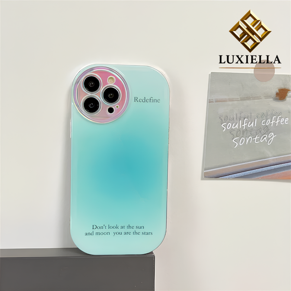 Luxiella Mavi Opal Halo Telefon Kılıfı – iPhone uyumlu, parlak ombre gövde, inci-yansımalı kamera halkası, ince & darbe korumalı yapı, esnek çerçeve + sert arka, leke/iz tutmaz yüzey, kablosuz şarj uyumlu